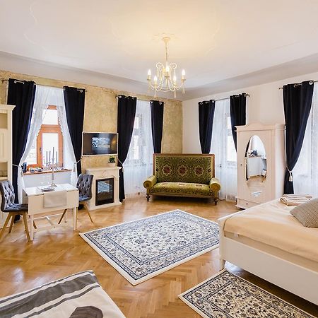 Appartement Crown Jewels Centre Sibiu Extérieur photo