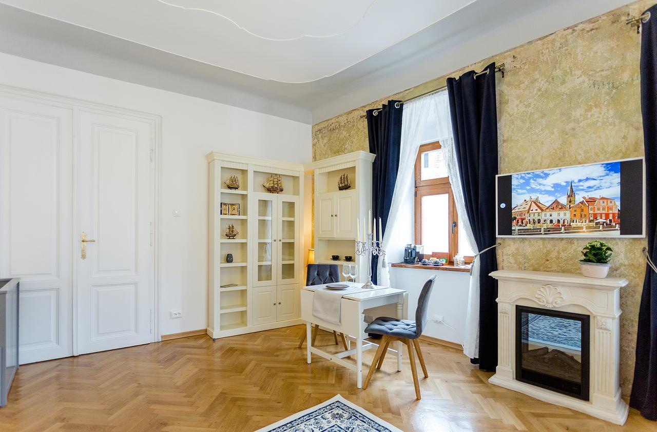 Appartement Crown Jewels Centre Sibiu Extérieur photo