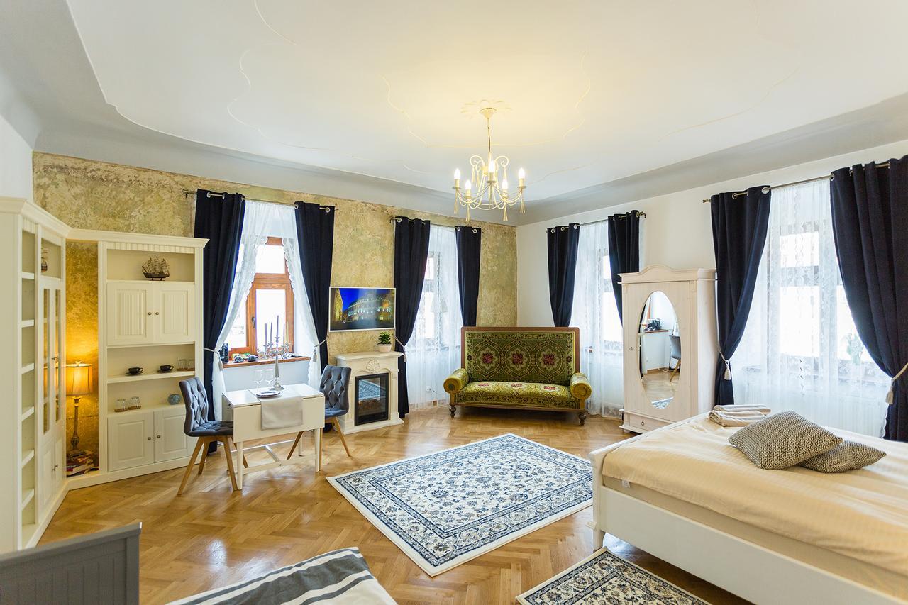 Appartement Crown Jewels Centre Sibiu Extérieur photo
